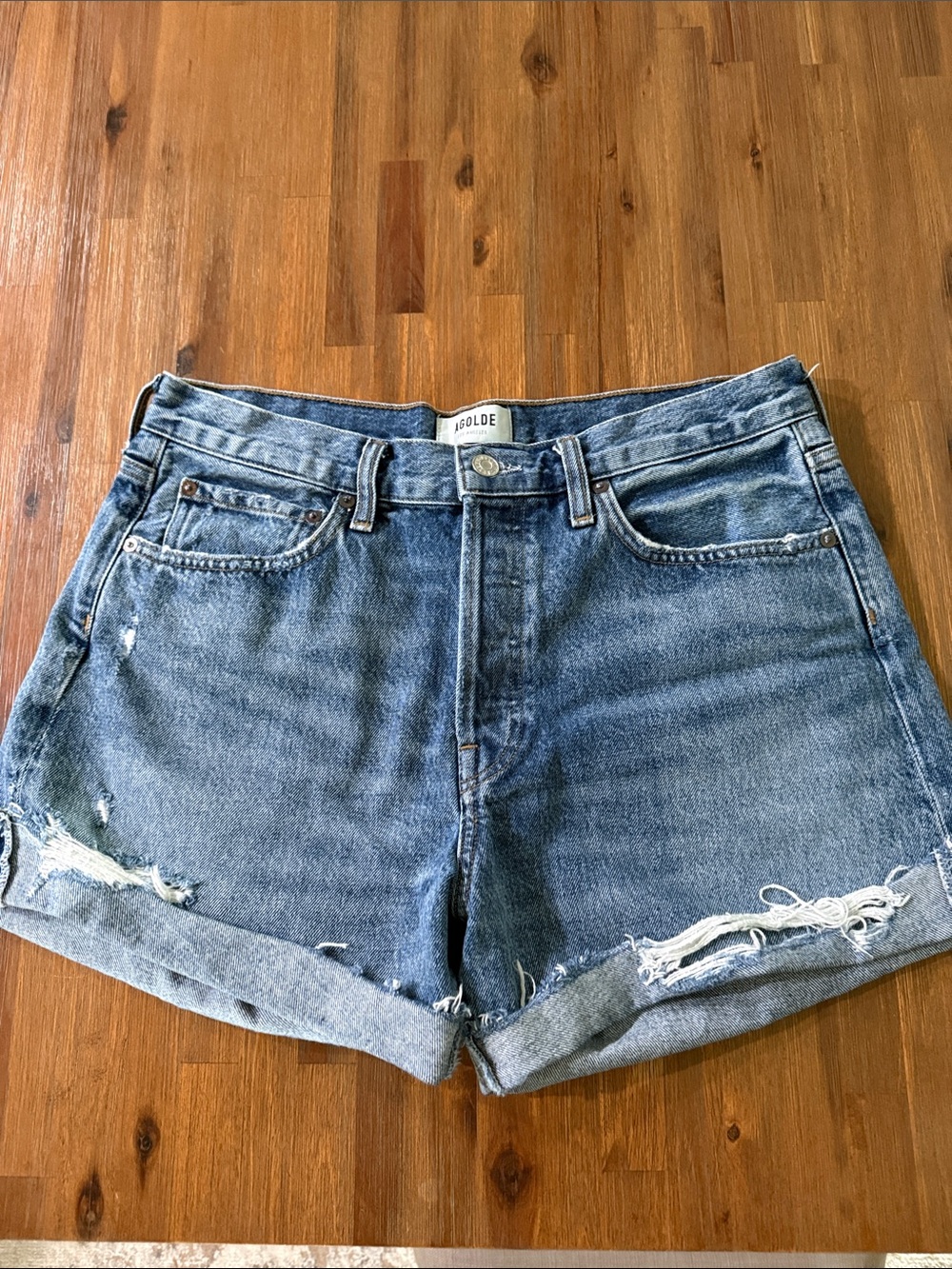 Agolde Parker Long cuffed shorts- heatwave